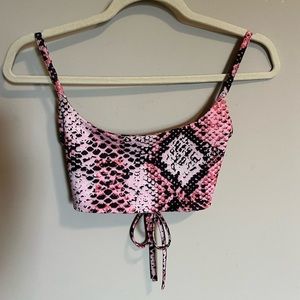 BOOHOO open back tie crop!